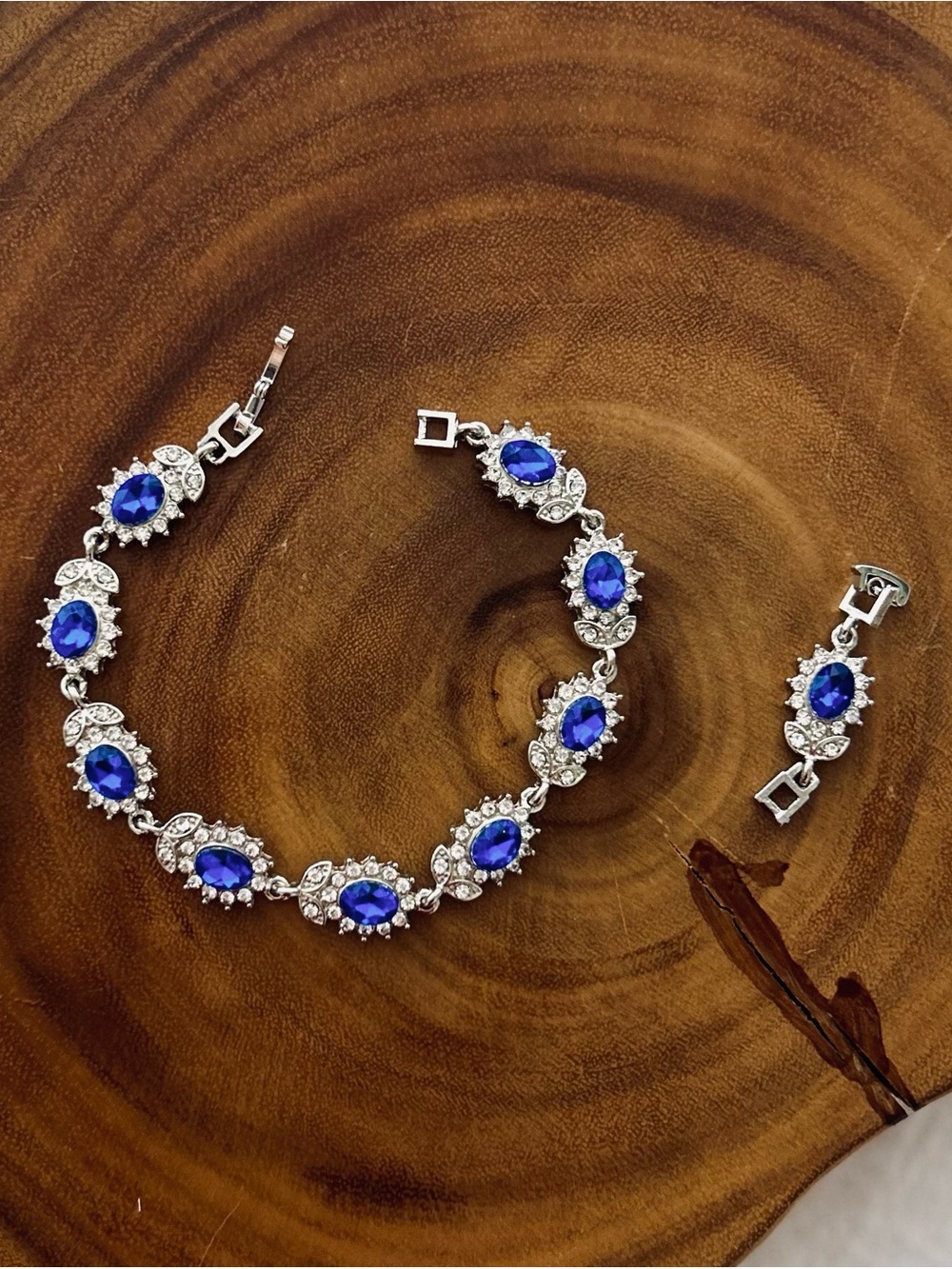 3/$40 NWT Zirconia Chain Bracelet